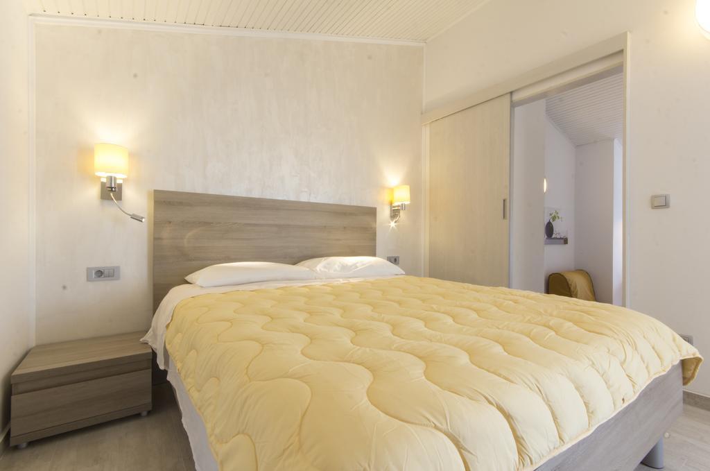 Alison Apartments Premantura Εξωτερικό φωτογραφία